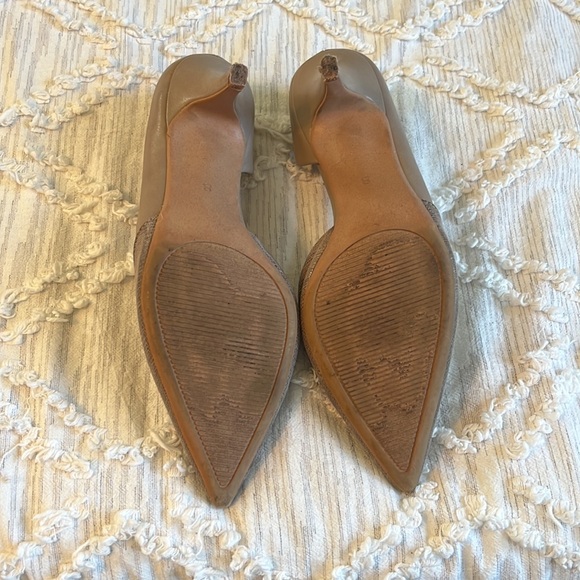 Size 8 heels - Picture 5 of 7